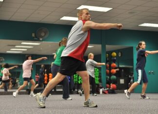 Co jeść żeby spalić tłuszcz a nie mięśnie?