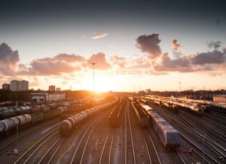 Jaką rolę odgrywa logistyka w gospodarce?